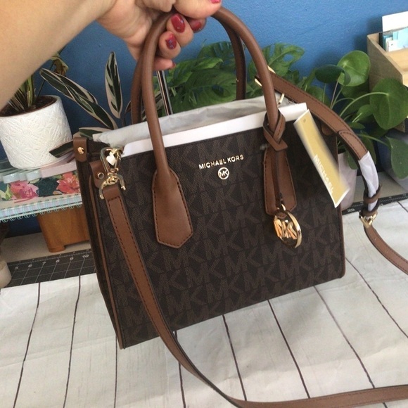 Authentic Michael Kors Leather Bag - Picture 5 of 11